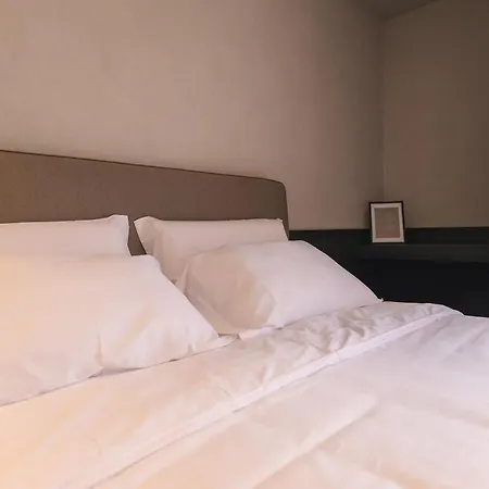 Appartement Two Steps 2 *