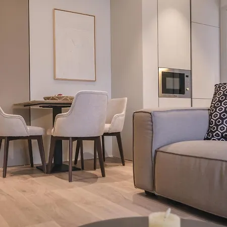 Apartment Two Steps 2 *