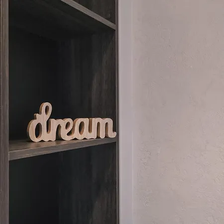 Two Steps 2 Apartment